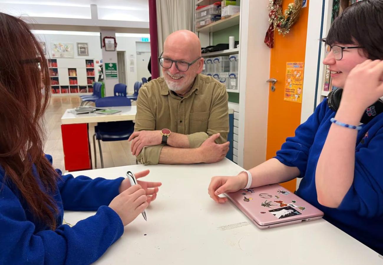 Roddy Doyle and students from Coláiste Eoin (Photo credit: RTÉ)