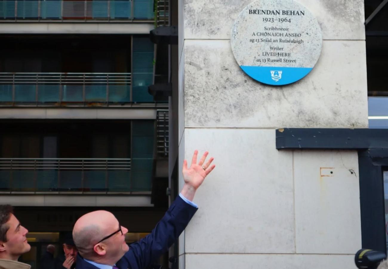 Behan Plaque Lord Mayor